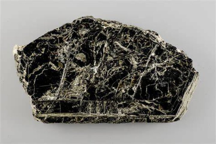 Can biotite be white?