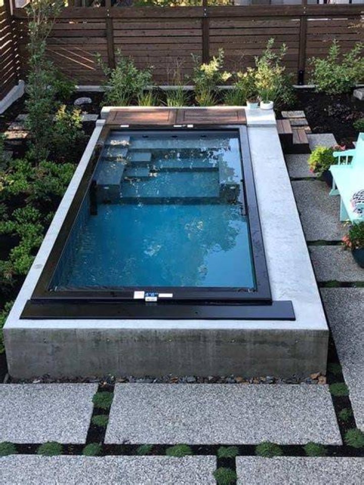 Can you bury a shipping container pool?