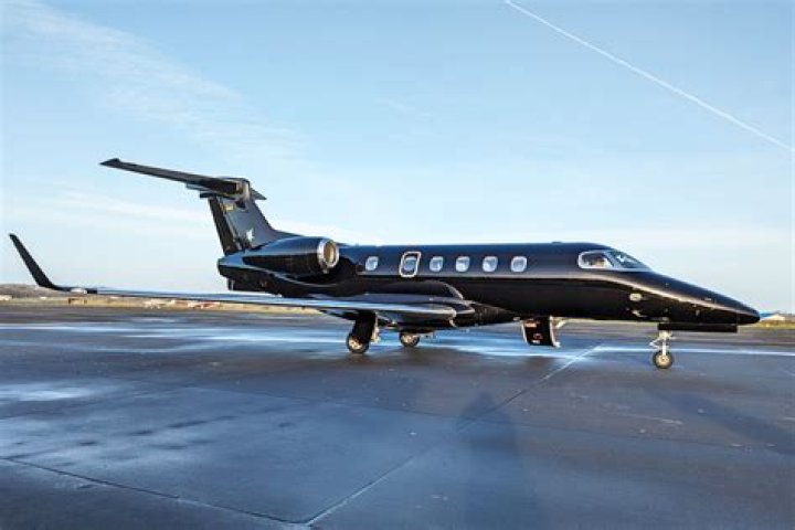 Does salman khan have private jet?