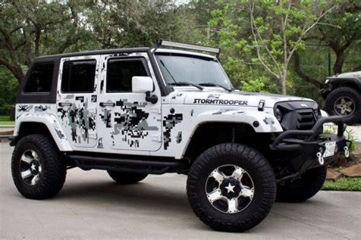 How much is a 2016 jeep wrangler?