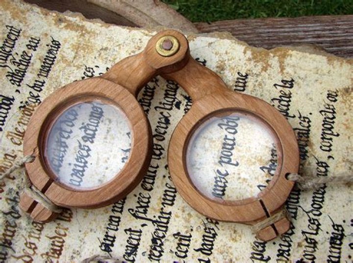 Were glasses invented during the renaissance?