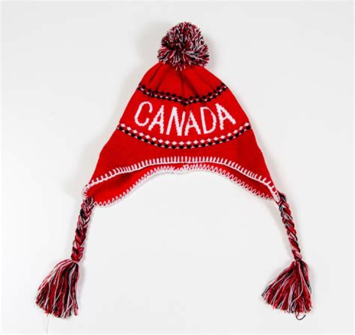 What is tuque in canada?