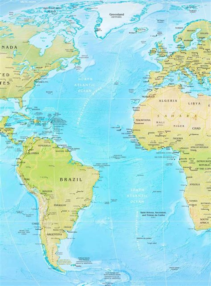 Which countries have coastlines on the atlantic ocean?