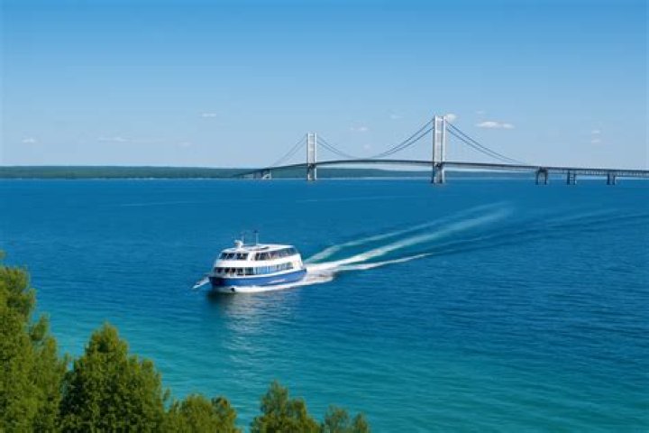 Which ferry to mackinac island?